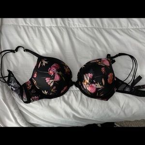 Victoria’s Secret Push Up Bra 34C